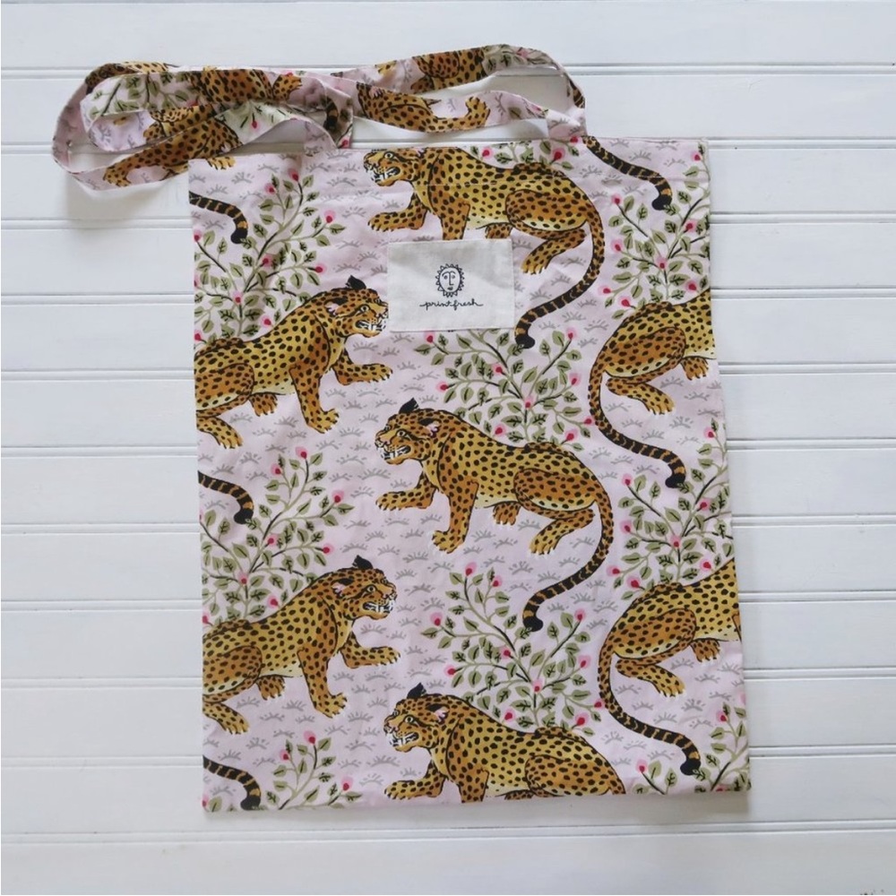 PRINTFRESH Bagheera blush tiger print tote bag (NWOT)